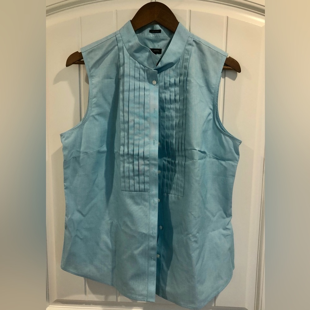 Talbots sleeveless cotton blouse from a pet & smoke free home